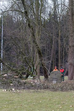 Bild 24 - B-Juniorinnen MTSV Olympia Neumnster - TSV Klausdorf : Ergebnis 4:0 (Abbruch)